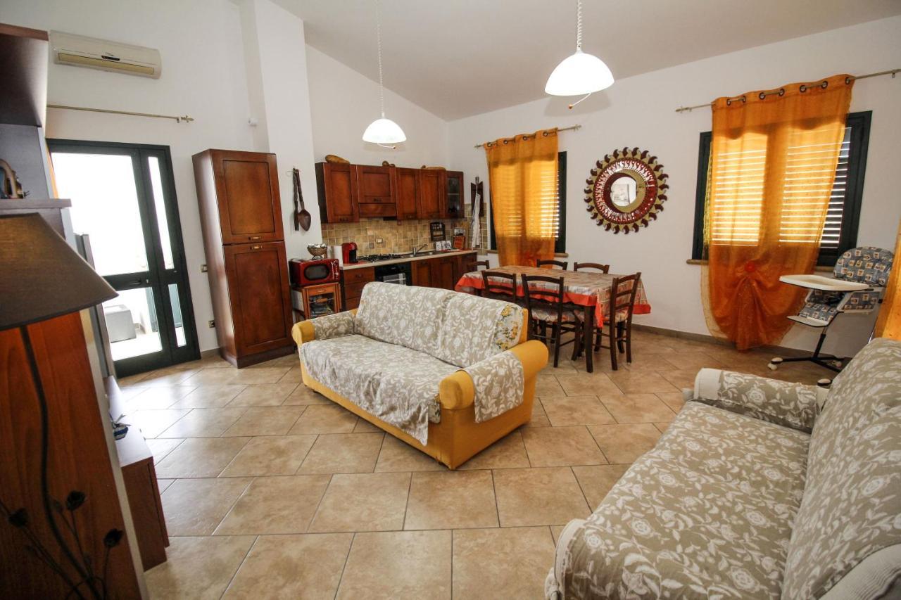 Casa Di Fabia Apartment SantʼAntìoco Екстериор снимка